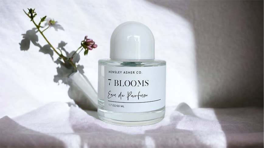 Hensley Asher 7 Blooms Bottle Flower2